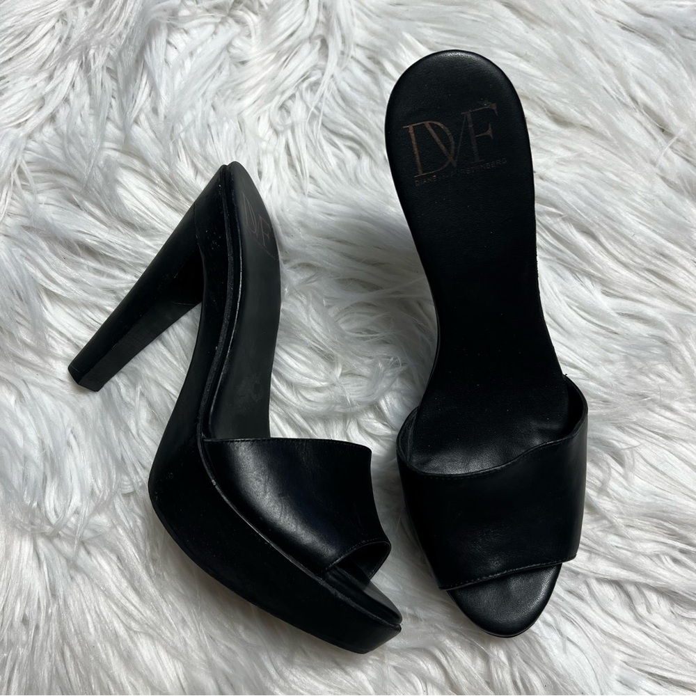 Diane Von Furstenberg Black Leather Open-Toe Platform Heels